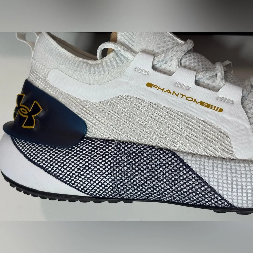 Under Armour HOVR Phantom 3 SE Collegiate University of Notre Dame 3026908-100